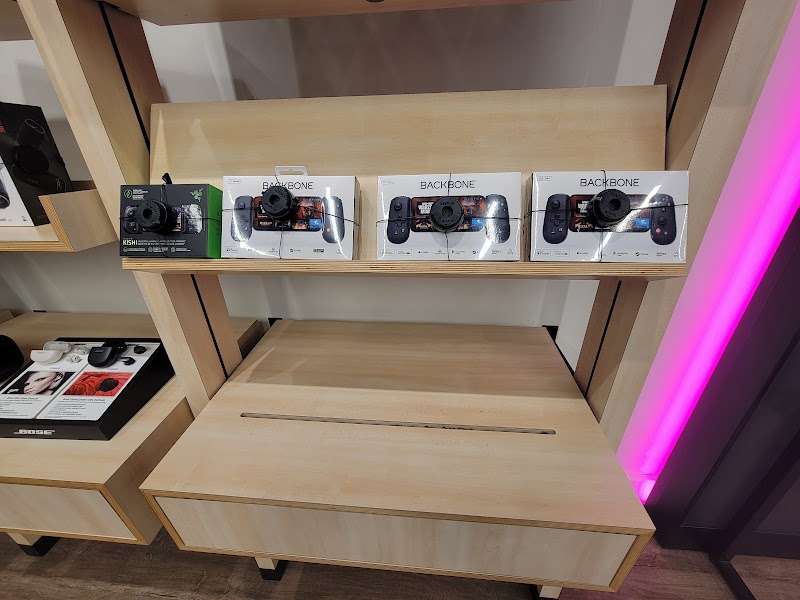 T-Mobile Experience Store photo 3