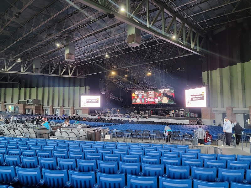 Cascades Amphitheater photo 2