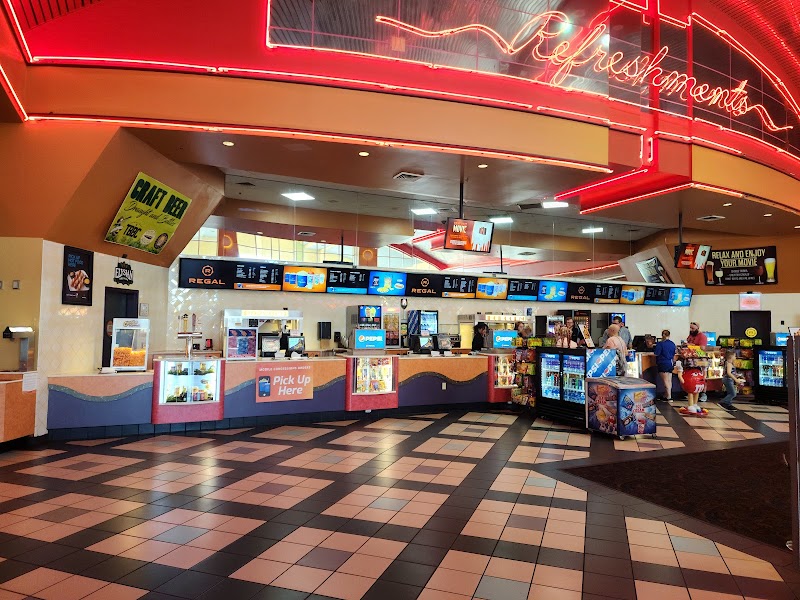 Regal Hollywood - Ocala photo 2