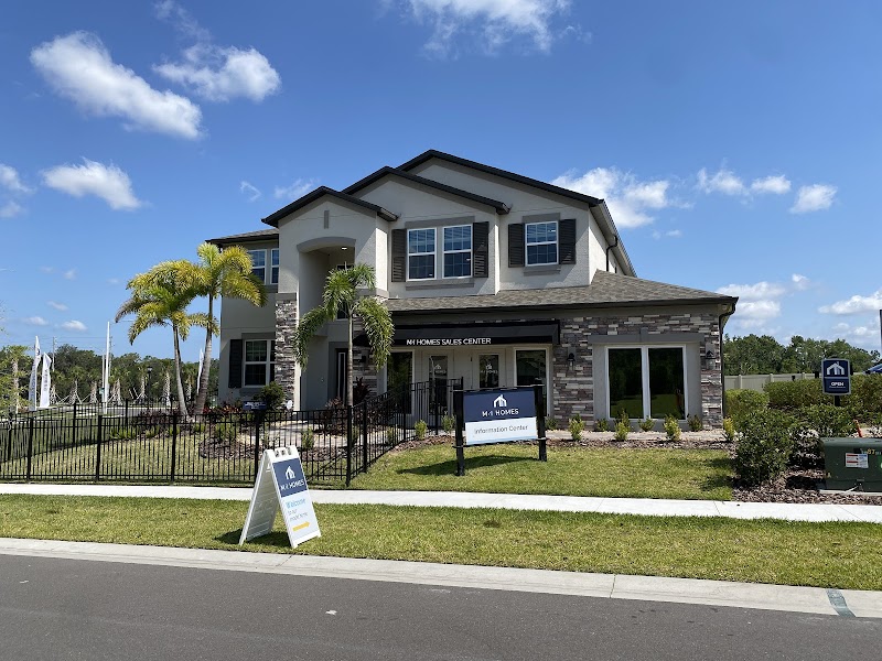 Eddie Collazo at RE/MAX Realty Unlimited | Realtor photo 3
