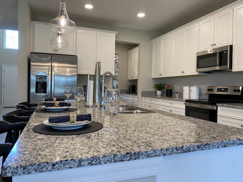 Eddie Collazo at RE/MAX Realty Unlimited | Realtor photo 5