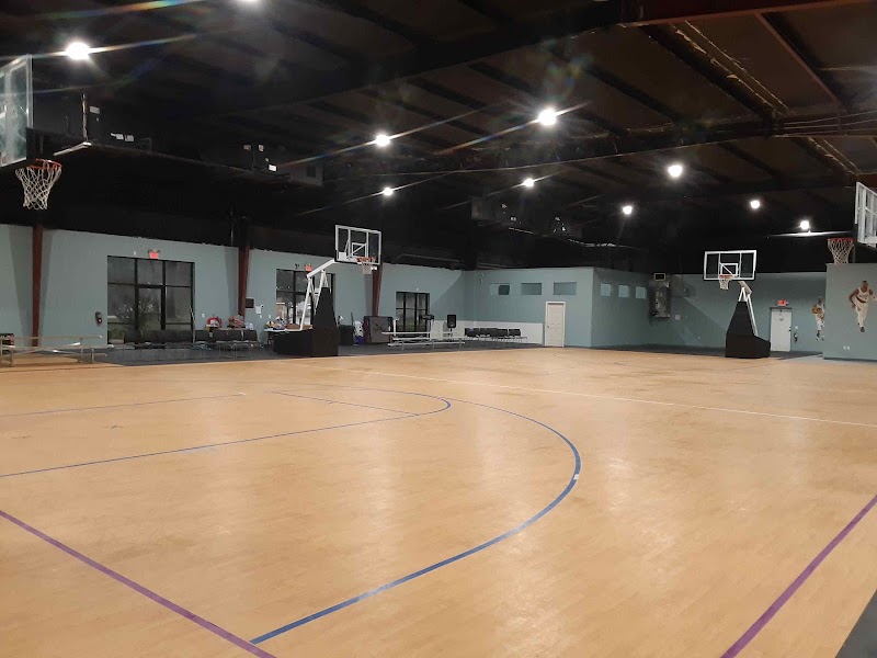 The Gym SR 52 Basketball court & training facility photo 2