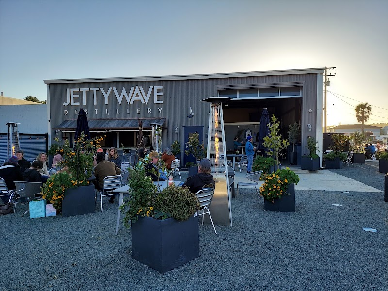 The Swell Lounge @ Jettywave Distillery photo 3