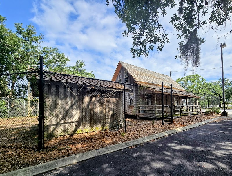 Centennial Park Branch Library photo 2