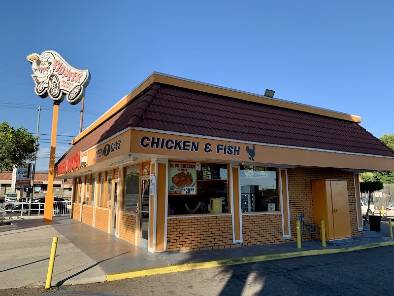 Pioneer Chicken photo 4