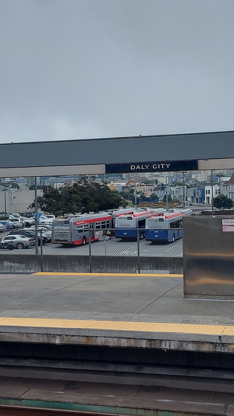 Daly City BART photo 3
