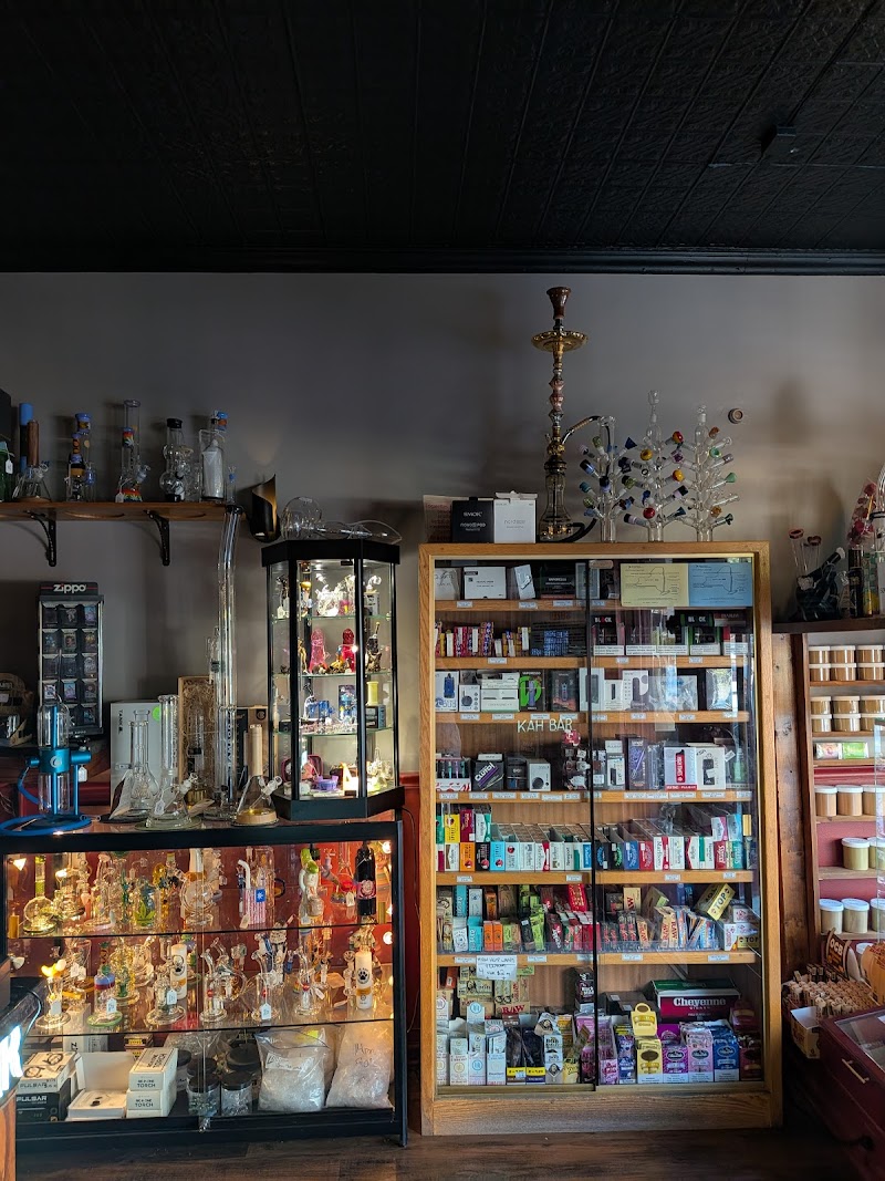 Saratoga Hookah Lounge and Smoke Shop photo 3