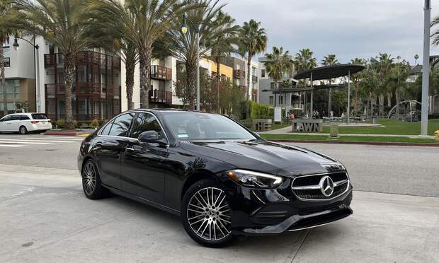 Pacific Coast Car Rental photo 3
