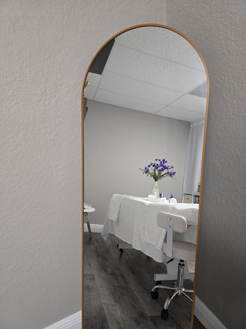 Marilyn Mobile Massage & Spa | Post-op Recovery Specialist photo 5