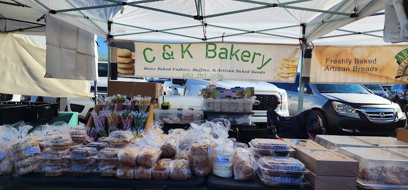 Momma's Organic Market (Get Local AZ Farmers Markets) photo 5