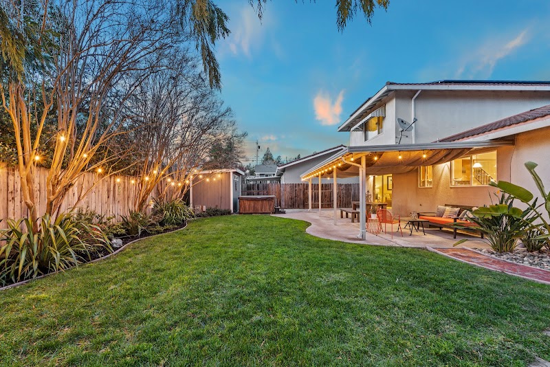 Evolve Real Estate, Leslie Peterson Team TOP CASTRO VALLEY AND EAST BAY REALTORS photo 5