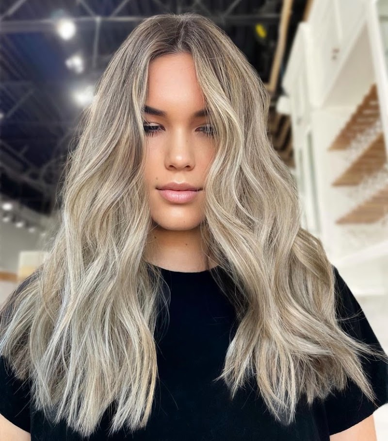 OMA Bella Salon photo 2