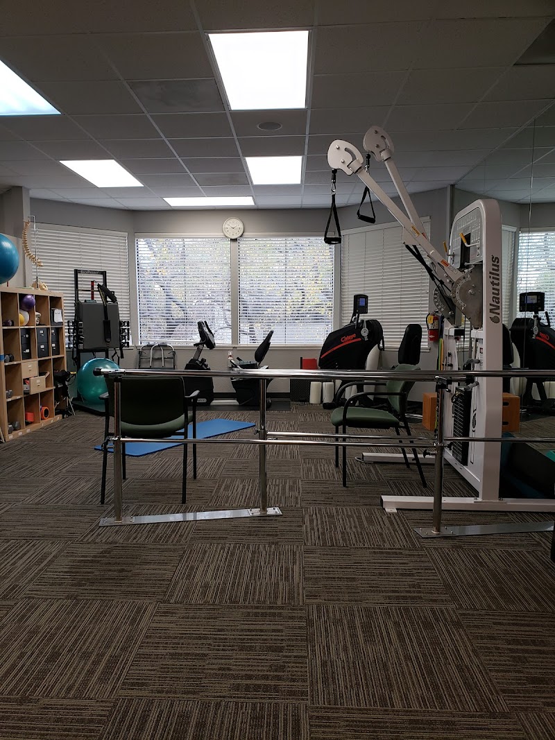 Back On Track Physical Therapy - Lennon Ln photo 3