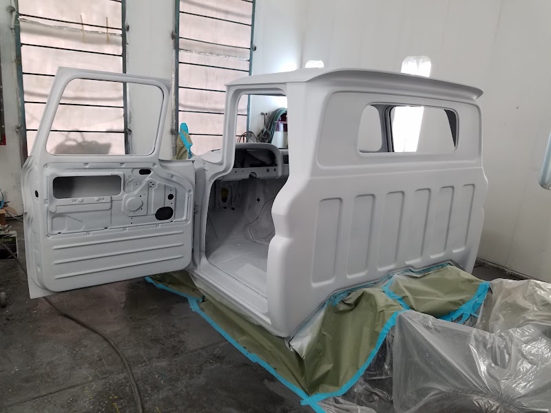 Universal Body Shop photo 4