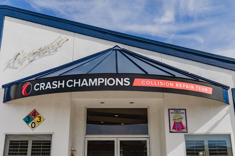 Crash Champions LUXE | EV Certified Repair Rohnert Park West photo 5