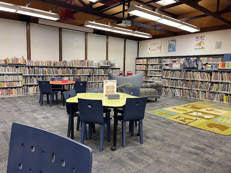Photo of Woodland Branch Library