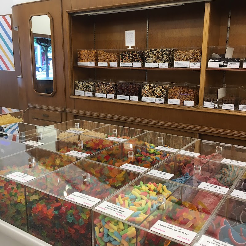 Henry's Candy Co. photo 2