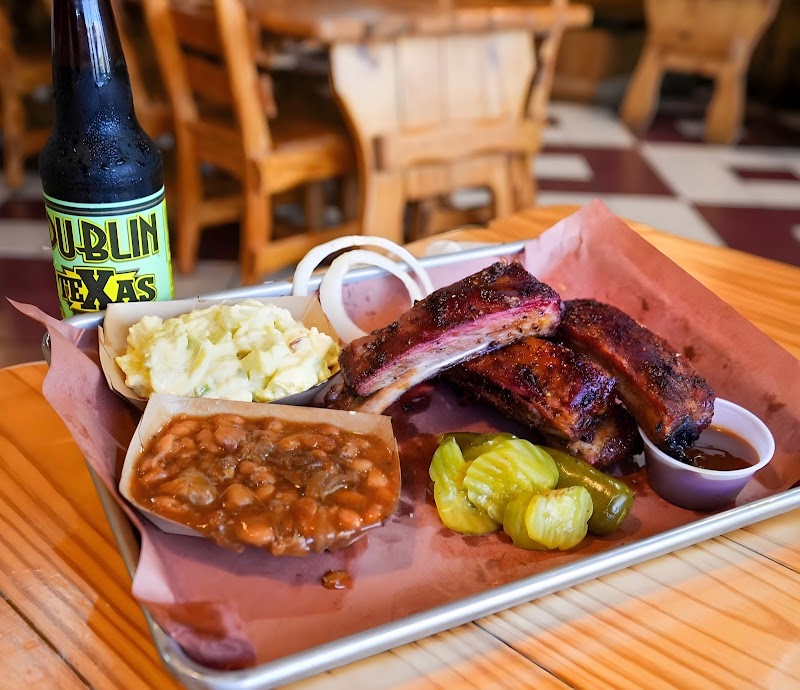 Doc's BBQ photo 3