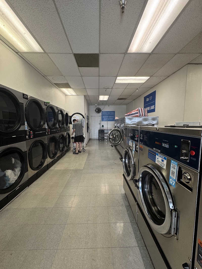 Laundromat photo 4