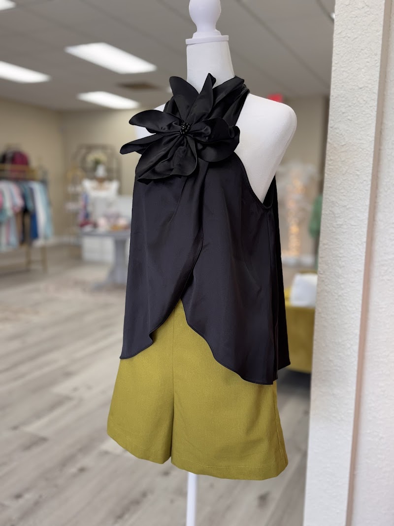 The Curious Bee Boutique photo 3