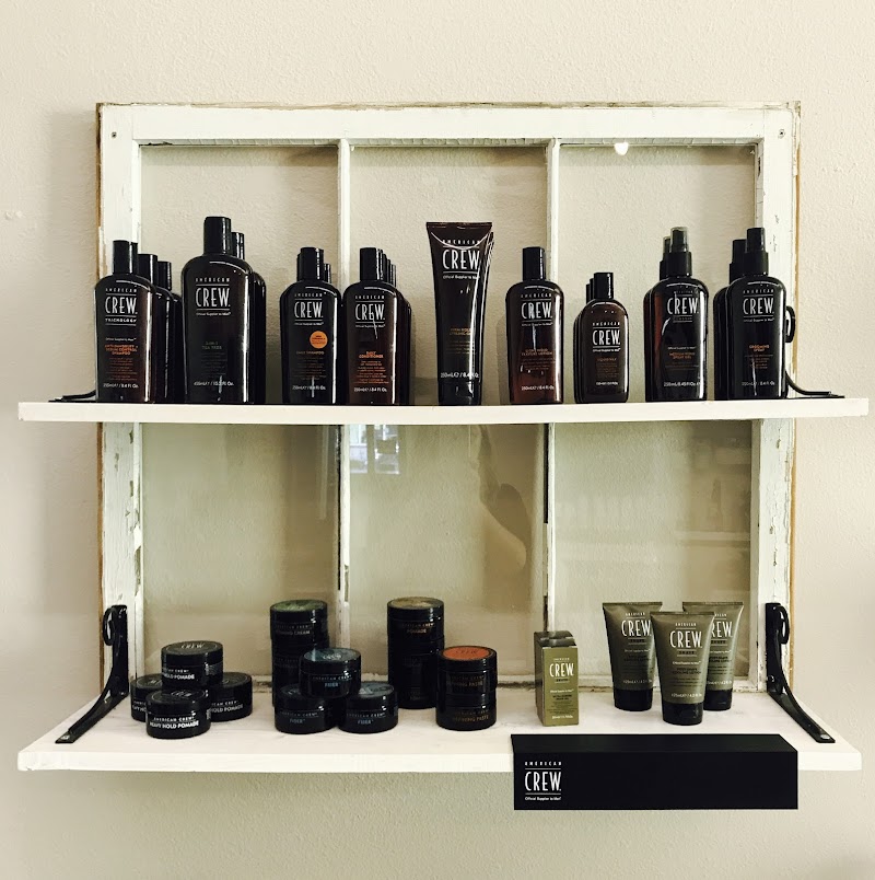 Ea McGill's Salon & Barbery photo 3