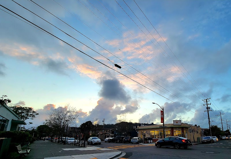 Photo of Solano Av & Cornell Av