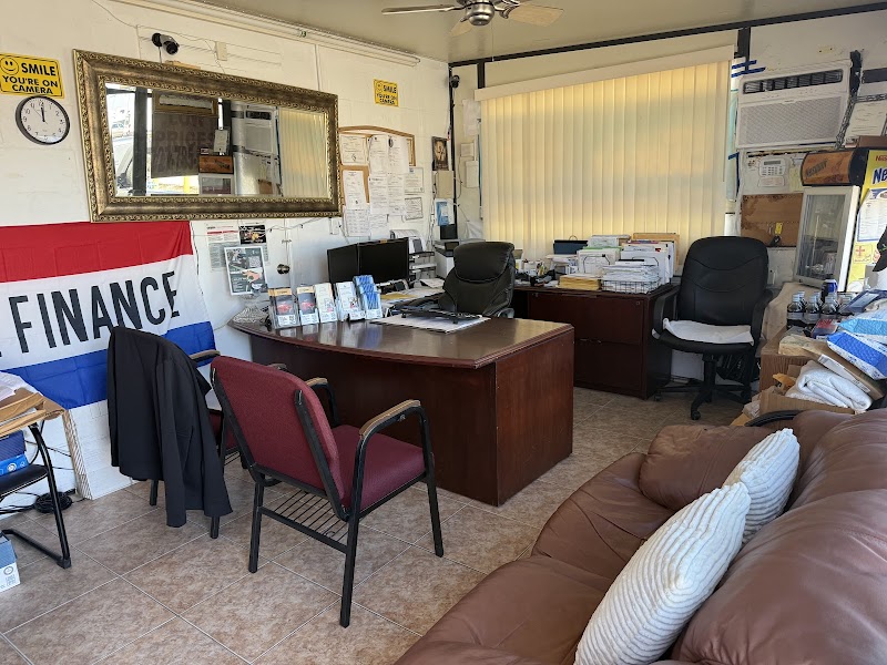 East Lake Truck & Car Sales photo 3
