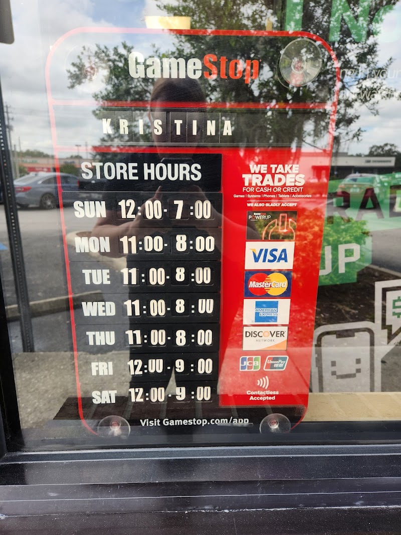GameStop photo 5