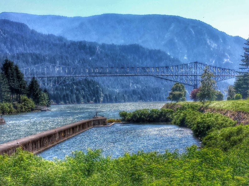 Bridge of the Gods photo 2