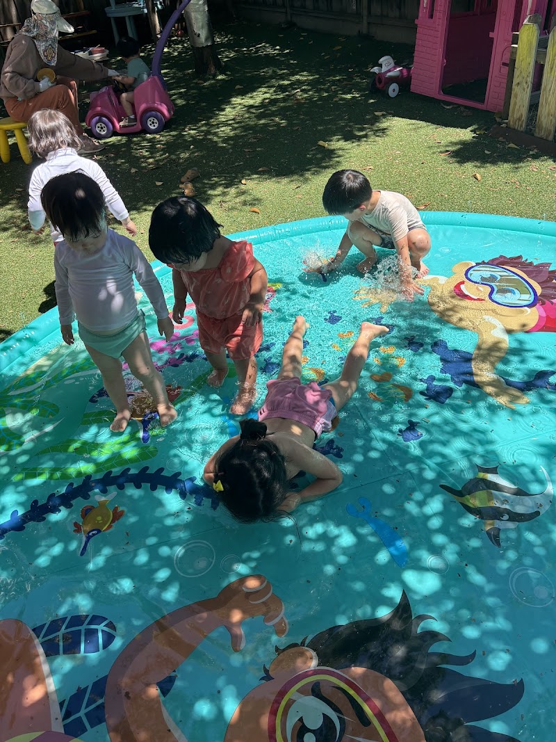 Wonderland daycare photo 5