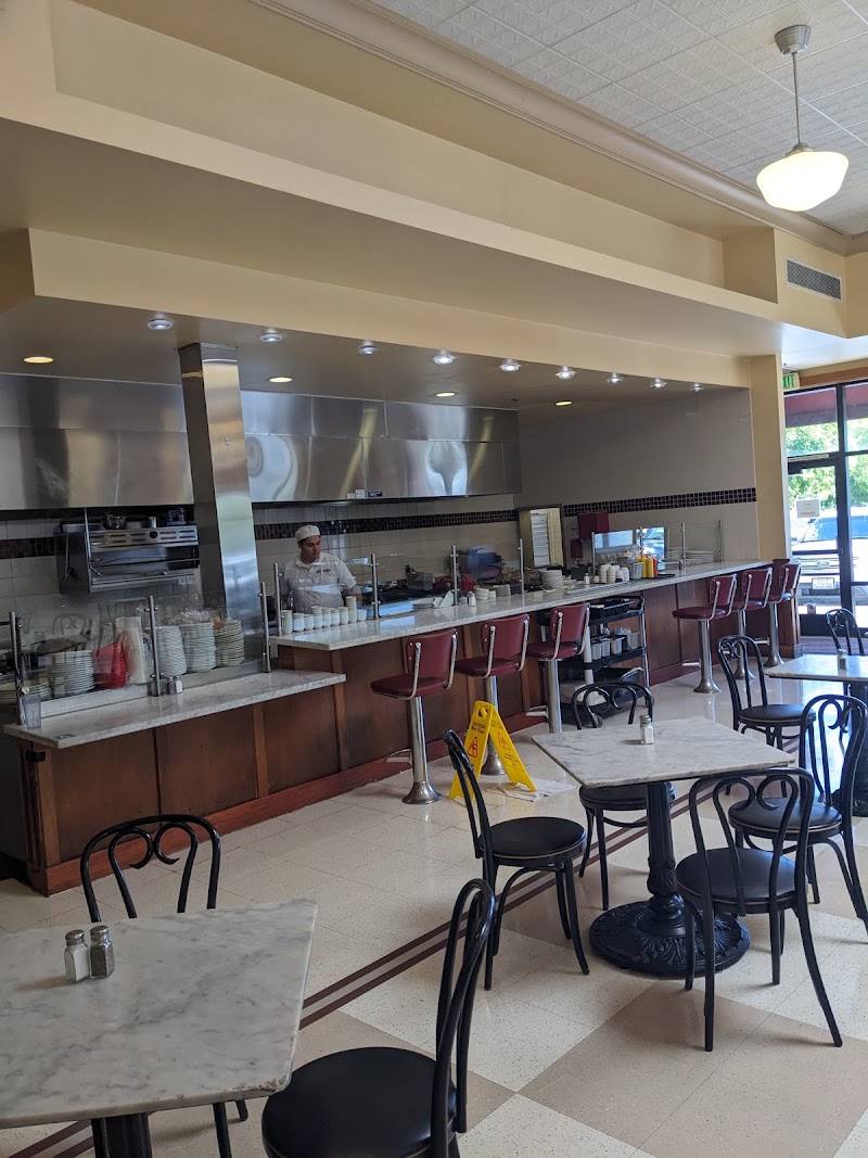 Fentons Creamery & Restaurant photo 5