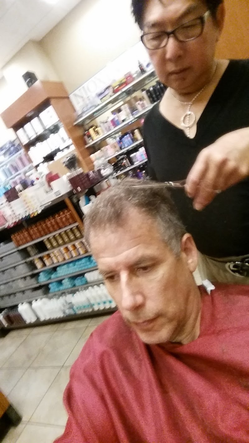 Vidal Sassoon Stylist photo 2