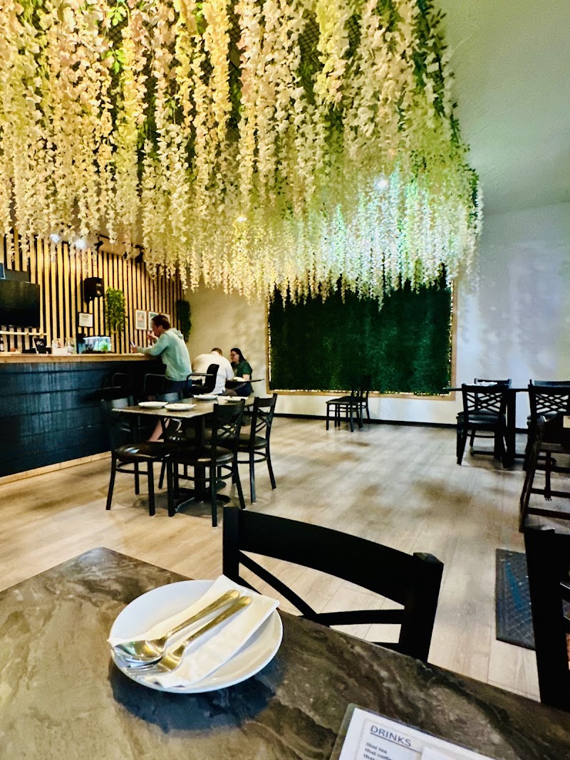 Roong Aroon Thai Cafe photo 4