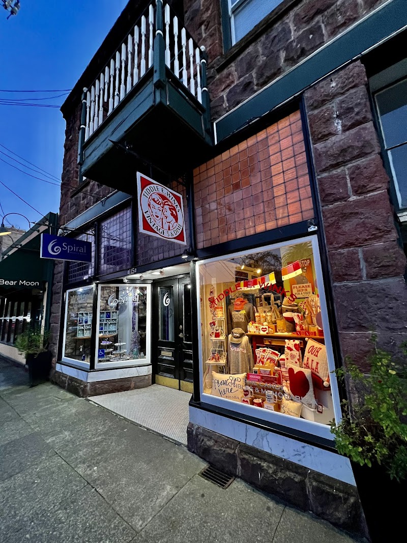 Photo of Tiddle E. Winks Vintage 5 & Dime
