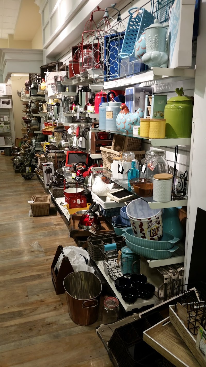 HomeGoods photo 4