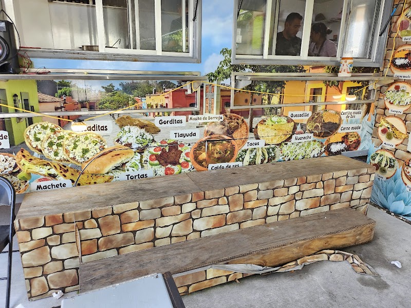 RESTAURANTE MEXICANO Y TIENDA OAXAQUEÑO EN GIBSONTON FLORIDA photo 4