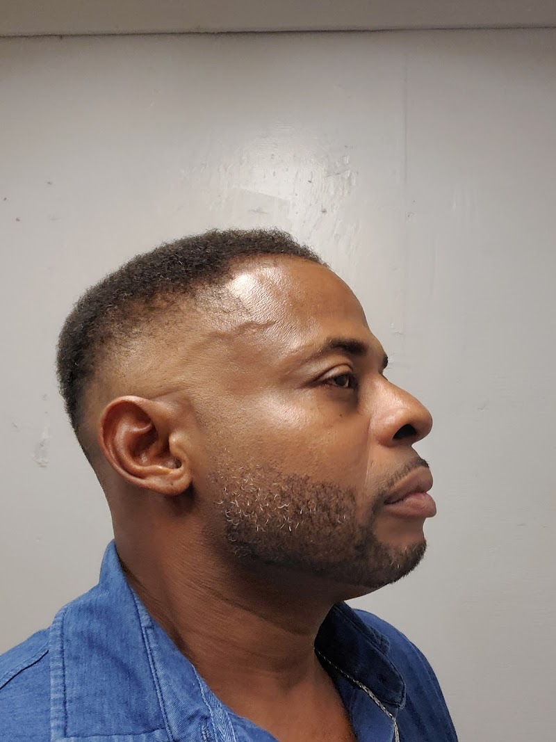 Es Mi Flow Barbershop photo 4