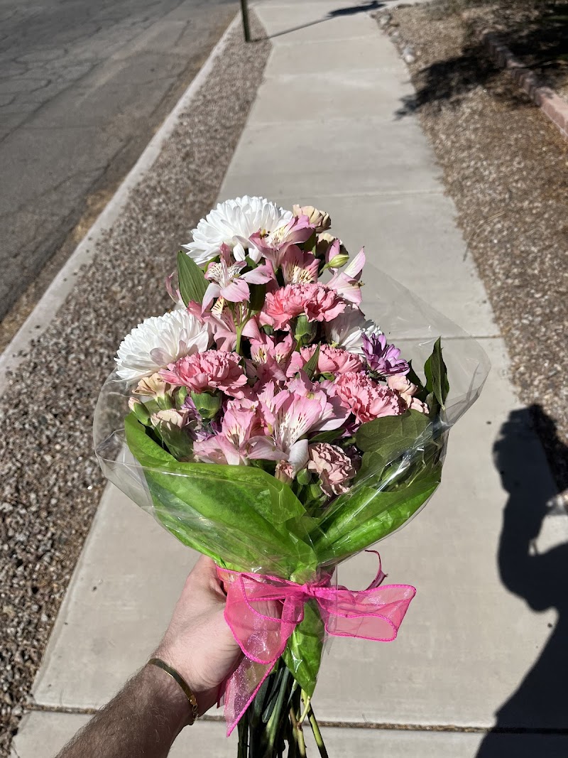 Arizona Flower Market photo 4