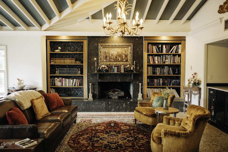 Emberwood Manor photo 3