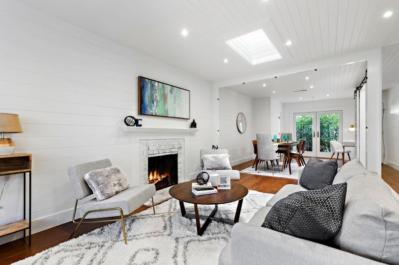 Cici Wang REALTOR Coldwell Banker Realty photo 4