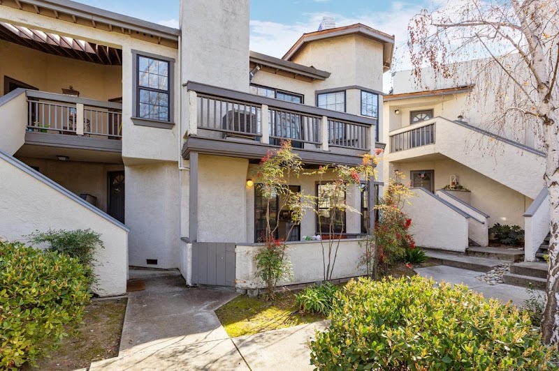Cici Wang REALTOR Coldwell Banker Realty photo 5