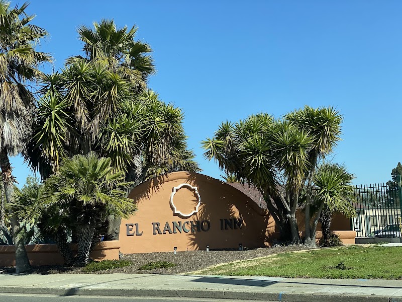 El Rancho Suites photo 2