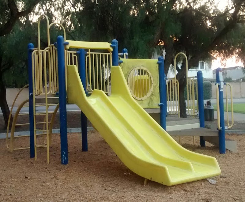 Mirabeau Park photo 2