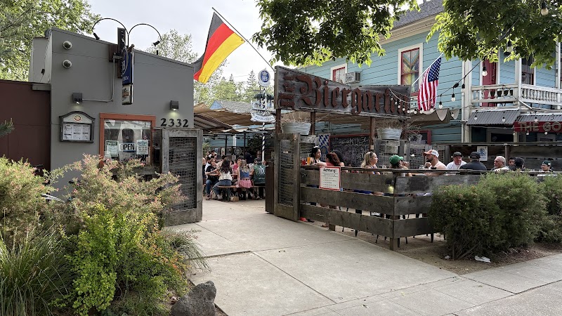 Der Biergarten photo 5