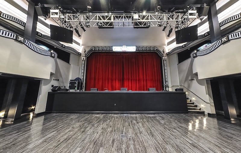 Photo of Theatre DeVille