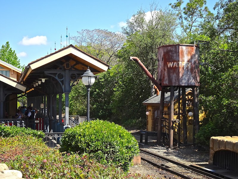 Fantasyland Station photo 5
