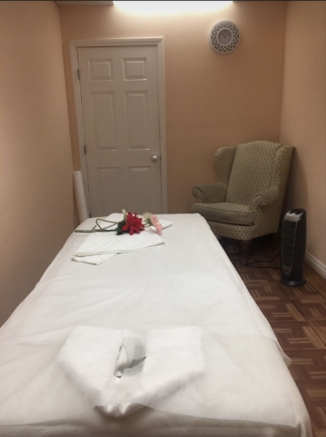 ELF Massage Spa photo 3