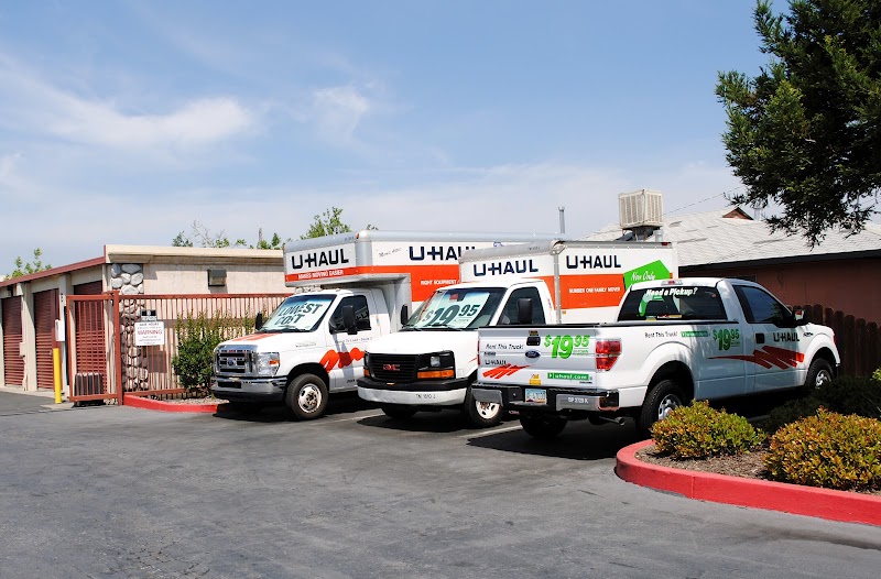 Davis Street Self Storage photo 3