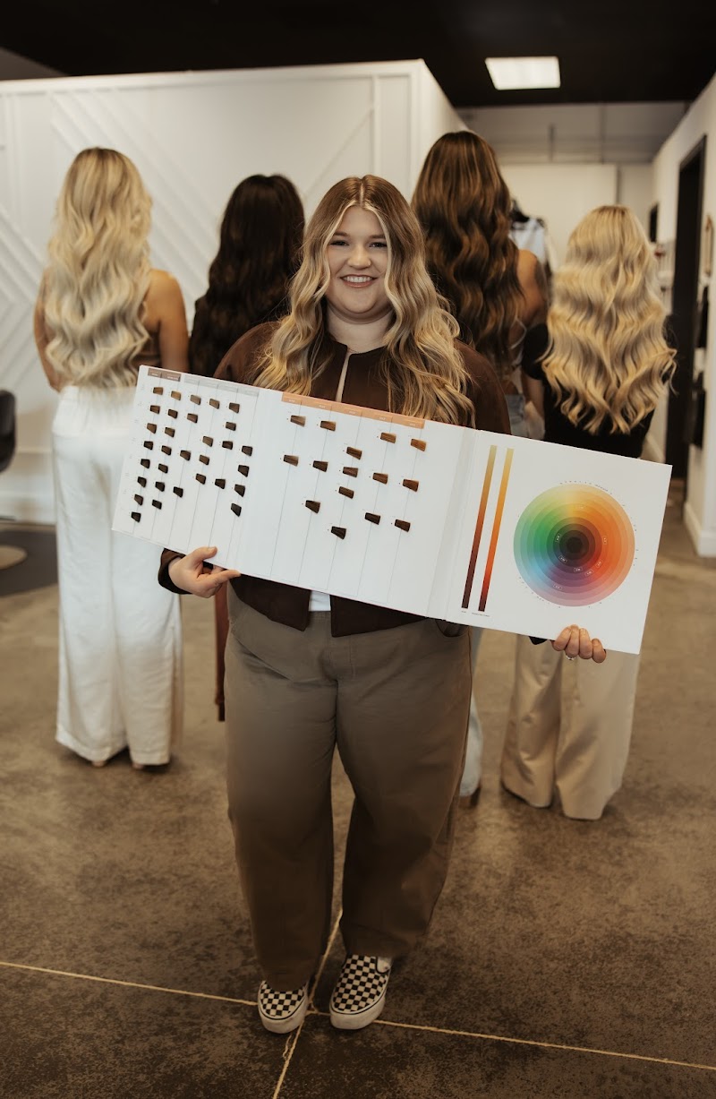 Emily Snyder Hair photo 4