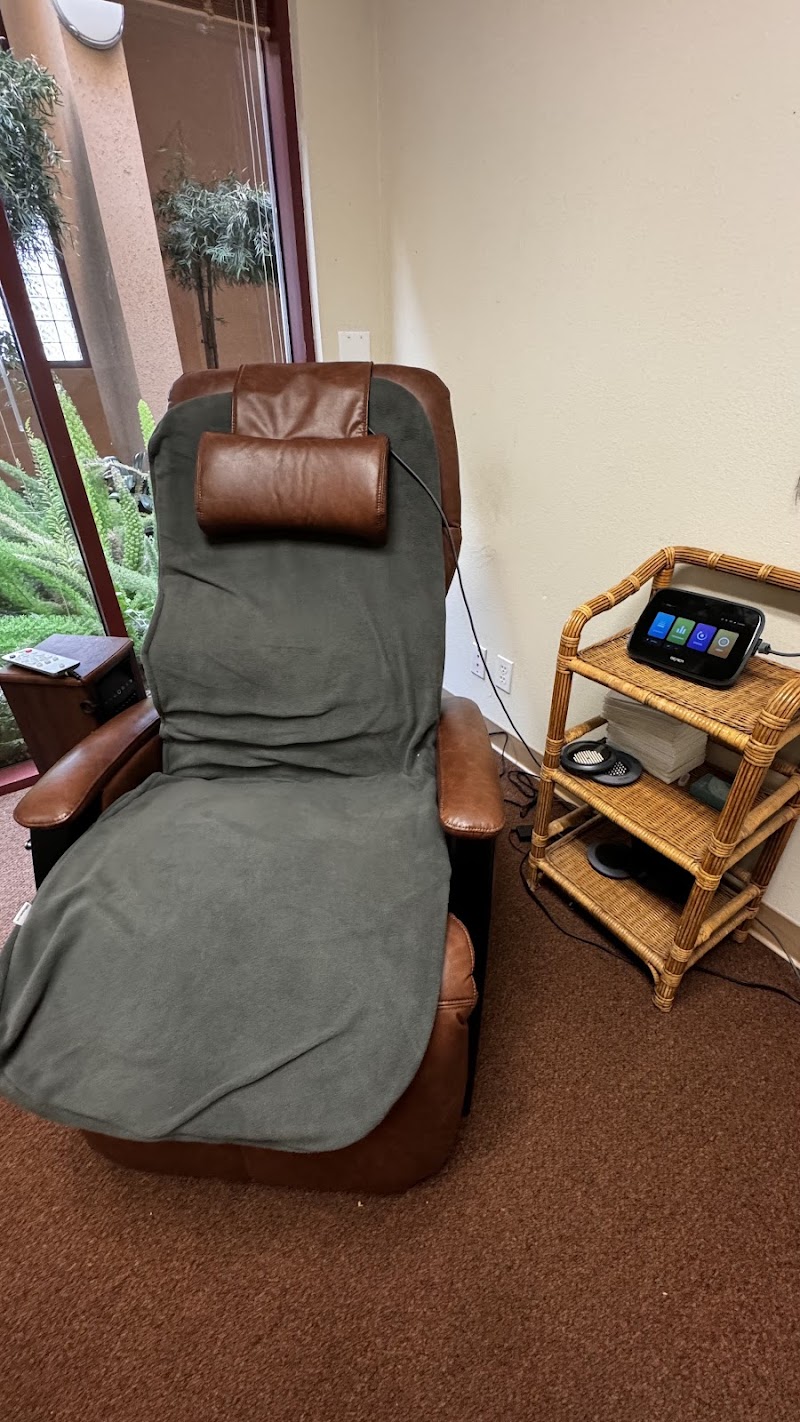 Dr. Laura Barry Chiropractic Healing Arts photo 3